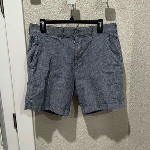 Abercrombie Men’s stretchy casual shorts size 33
